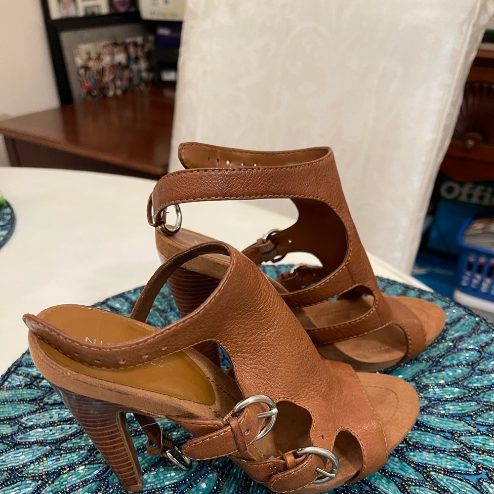 Nine West, size 6, 4” high heals